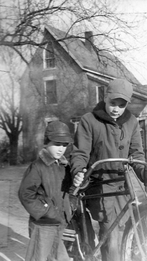 Brothers Pete and Bob