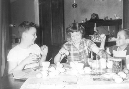 Bob, Esther, Pete - Creative eggologists